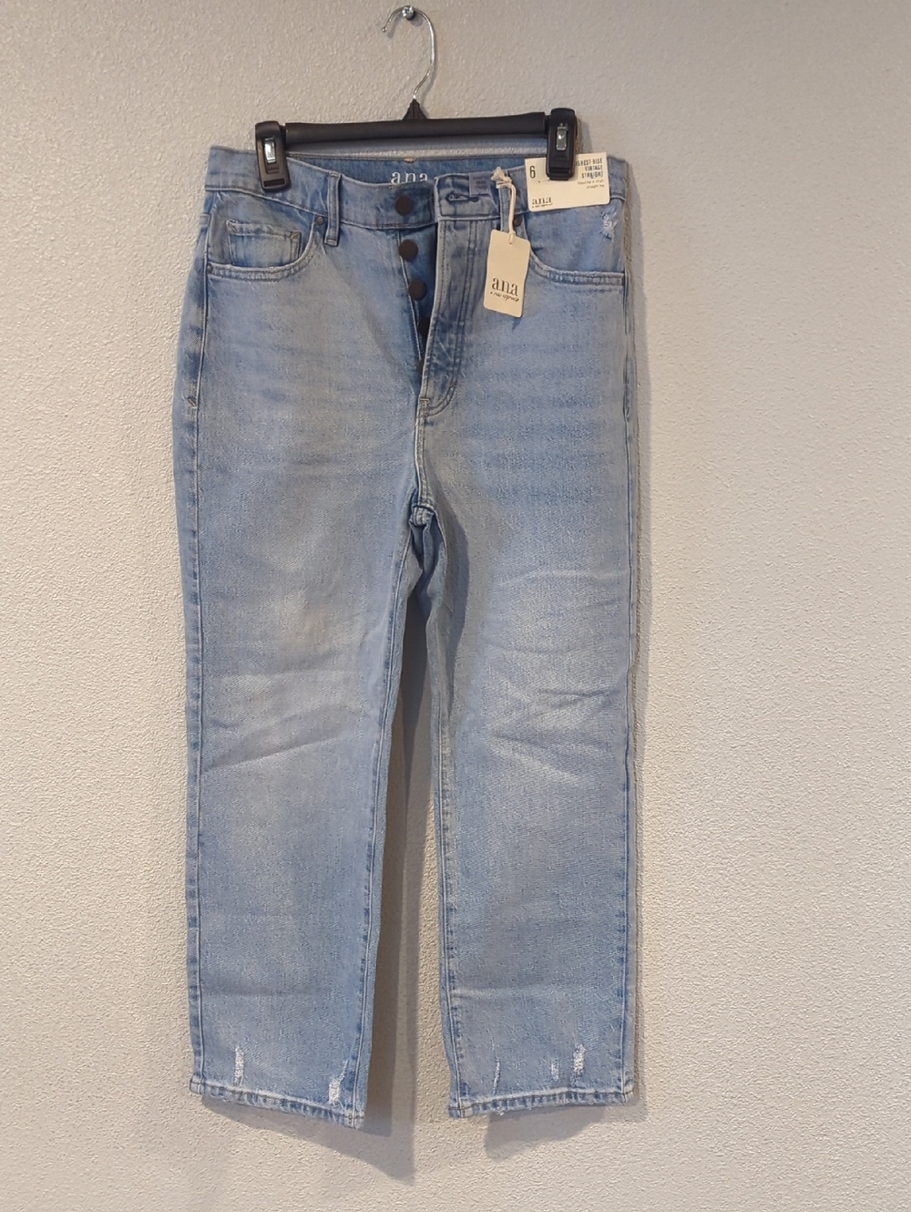 a.n.a High-Rise  Vintage Straight Light Blue Jeans Size 6